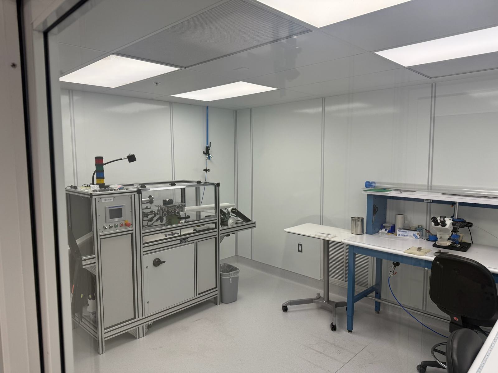 Process equipment and an ESD bench with stereo microscope inside the MedTech Innovation cleanroom